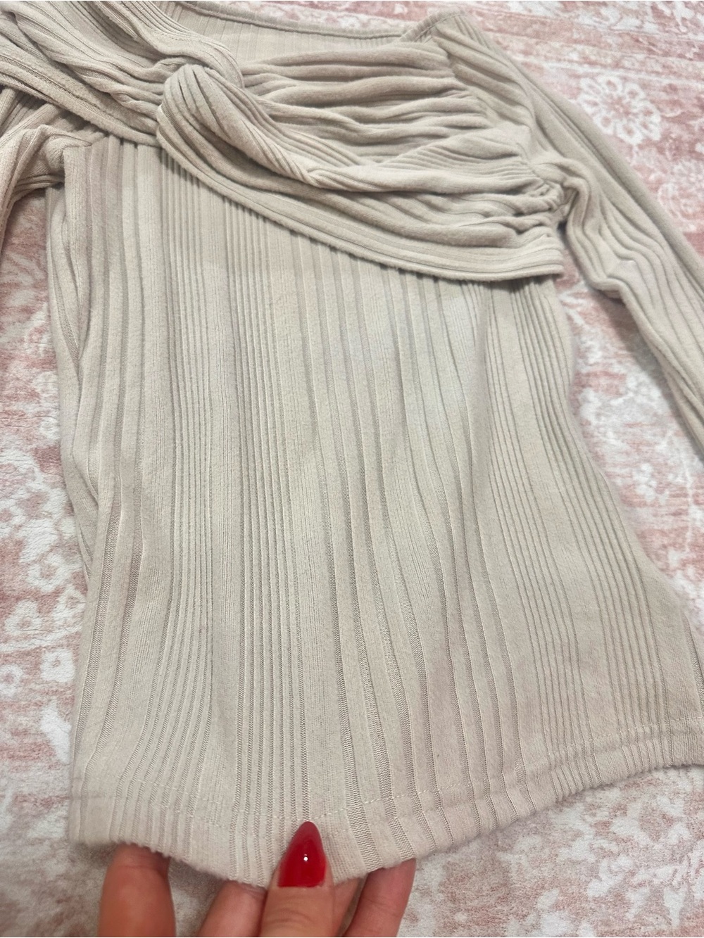 Commense 🤍 Off Shoulder Knot Long Sleeve Top - Picture 6 of 10